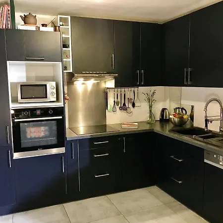 La Maison * Обервилье